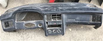 Audi 80 1989-1995 Göğüslük Torpido