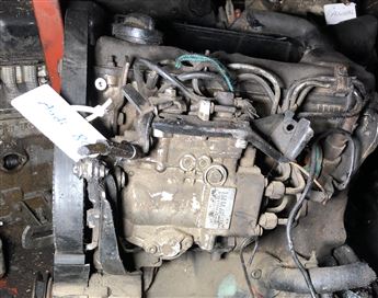 Audi 80 B3-B4 1.6 Çıkma Mazot Pompası 0460494032