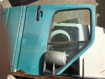 Mercedes Sprinter 1997-2006 Çıkma Sağ Ön Kapı