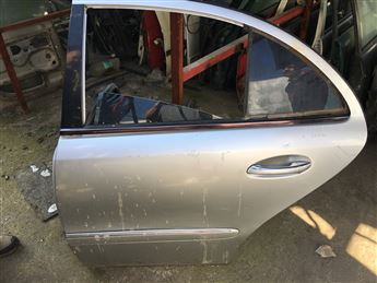 Mercedes (w211) E Class 2002-2009 Çıkma Sol Arka Kapı