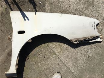 Volkswagen Polo 1995-2000 (MK3) Sağ Ön Çamurluk